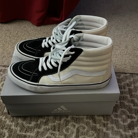 Vans high tops - Picture 2 of 10